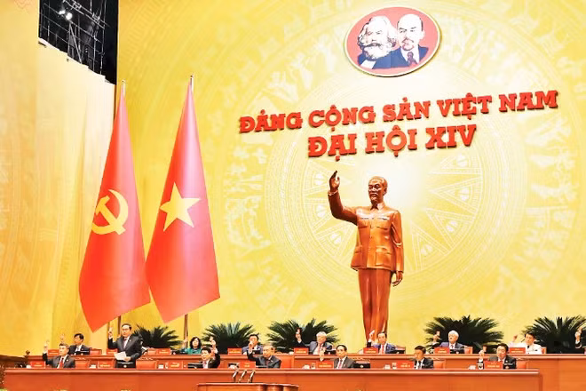 Đoàn Chủ tịch tại phiên trù bị Đại hội XIV của Đảng. (Ảnh: KHOA NGUYÊN)