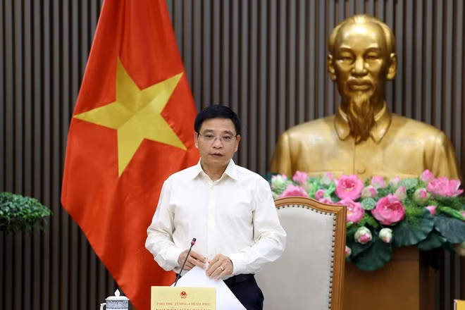 Phó Thủ tướng Nguyễn Văn Thắng phát biểu tại cuộc họp. (Ảnh VGP/Đức Tuân)