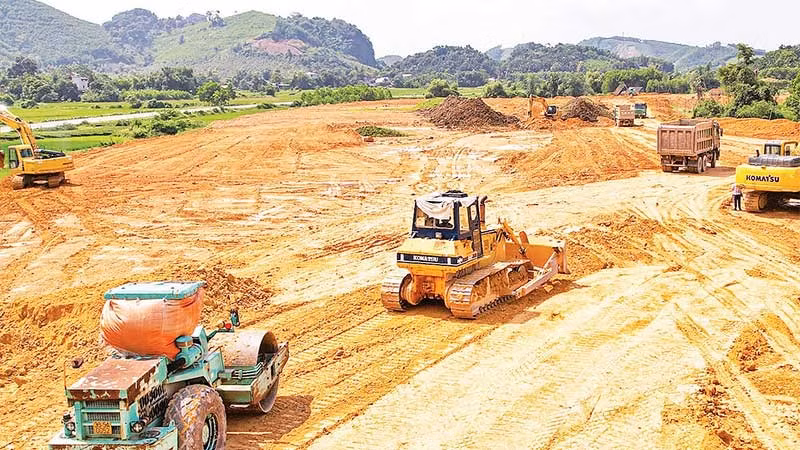 Giải phóng mặt bằng thuận lợi, hạ tầng Cụm công nghiệp Yên Lạc ở xã Phú Lương được triển khai nhanh.