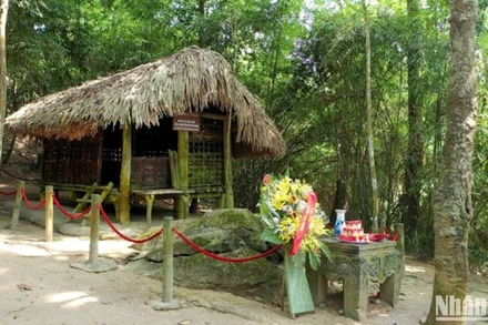 Lán Nà Nưa tạm dừng đón khách để thực hiện công tác bảo tồn, tôn tạo.