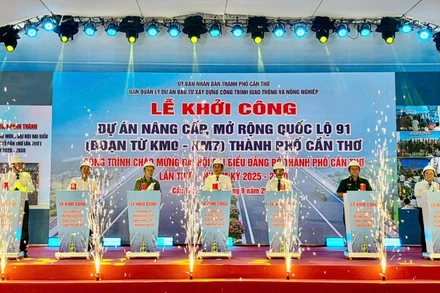 Lễ khởi công dự án nâng cấp, mở rộng quốc lộ 91 thành phố Cần Thơ.