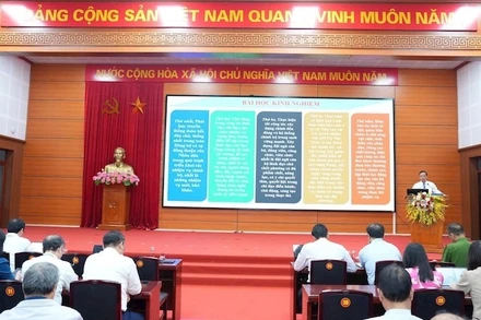 Quang cảnh hội nghị.