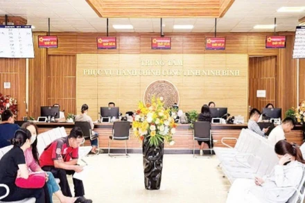 Trung tâm Phục vụ hành chính công tỉnh Ninh Bình sau khi vận hành chính quyền hai cấp.