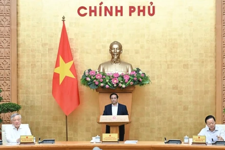 Thủ tướng Phạm Minh Chính chủ trì phiên họp Chính phủ chuyên đề về xây dựng pháp luật. (Ảnh: TRẦN HẢI) 