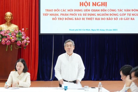 Đồng chí Nguyễn Phước Lộc, Phó Bí thư Thành ủy, Chủ tịch Ủy ban Mặt trận Tổ quốc Việt Nam Thành phố Hồ Chí Minh phát biểu tại Hội nghị.