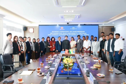 Đại học Đại Nam hợp tác quốc tế mở chương trình đào tạo y khoa cho sinh viên Ấn Độ.