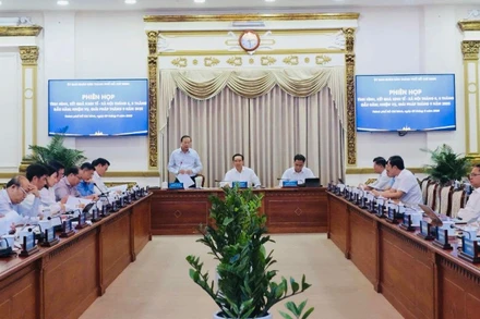 Quang cảnh phiên họp.