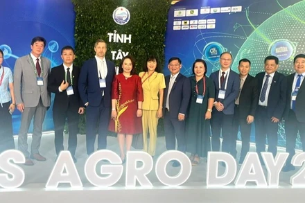 Đại biểu quốc tế và trong nước dự Hội nghị thượng đỉnh nông nghiệp AgriS Agro Day 2025 kết nối “5 nhà”.