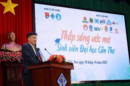 Ông Nguyễn Văn Khán - Phó Giám đốc Trung tâm Nghiên cứu & Phát triển PVCFC chia sẻ.
