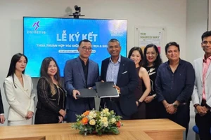 Thỏa thuận ký kết hợp tác giữa 2 bên. (Ảnh: T.A.A)