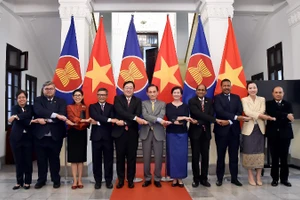 Quang cảnh buổi tiếp. (Ảnh: Báo Thế giới và Việt Nam)