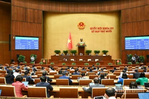 Quang cảnh phiên họp của Quốc hội, ngày 10/12/2025. (Ảnh: DUY LINH)