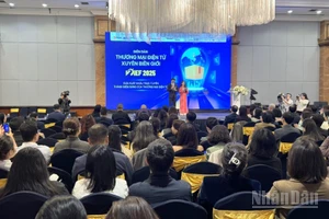 Toàn cảnh diễn đàn. (Ảnh: TRUNG HƯNG)