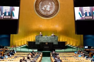 Tổng thống Palestine Mahmoud Abbas phát biểu qua video tại một cuộc họp của Đại hội đồng Liên hợp quốc. (Ảnh: UN)