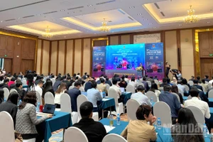 Quang cảnh diễn đàn. (Ảnh: TRUNG HƯNG)