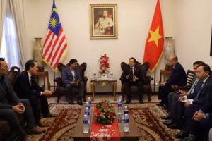 Phó Thủ tướng Chính phủ Trần Hồng Hà tiếp ông Richard Khor, Chủ tịch Phòng Thương mại Malaysia-Việt Nam (MVCC). (Ảnh: TTXVN) 