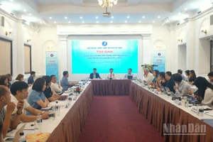 Quang cảnh tọa đàm. (Ảnh: TRUNG HƯNG)