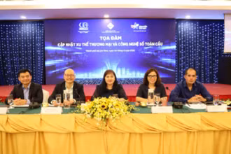 Các đại biểu chủ trì Tọa đàm.