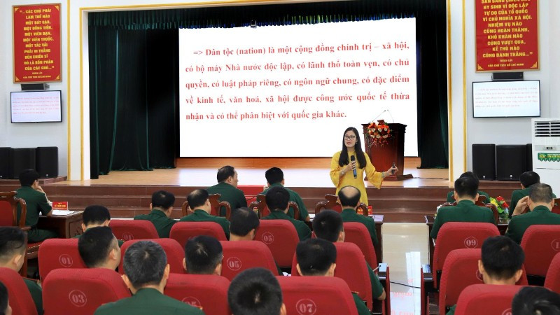 Tổng cục Hậu cần-Kỹ thuật tổ chức khai mạc lớp bồi dưỡng kiến thức dân tộc cho 500 cán bộ làm công tác dân vận khu vực phía bắc, nam.