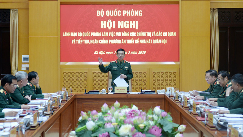 Đại tướng Phan Văn Giang chủ trì hội nghị. 