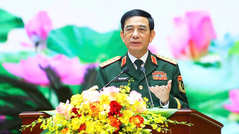 Đại tướng Phan Văn Giang, Ủy viên Bộ Chính trị, Phó bí thư Quân ủy Trung ương, Bộ trưởng Quốc phòng.