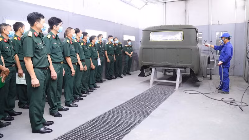 Nội dung thực hành sơn mẫu trên trang bị.