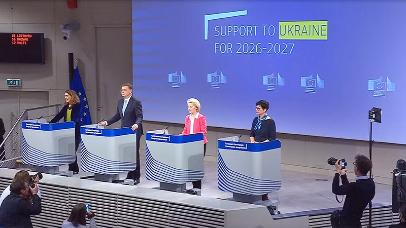 Các lãnh đạo châu Âu họp báo ngày 14/1 sau khi công bố hỗ trợ tài chính cho Ukraine. Ảnh | EUnews