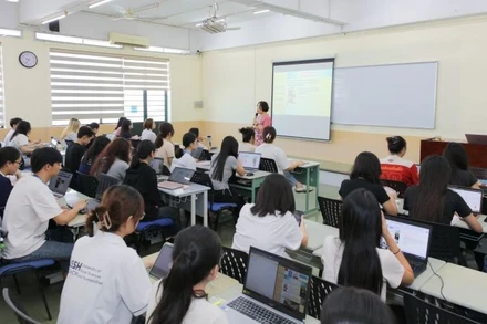 Sinh viên Trường đại học Khoa học xã hội và Nhân văn trong giờ học.