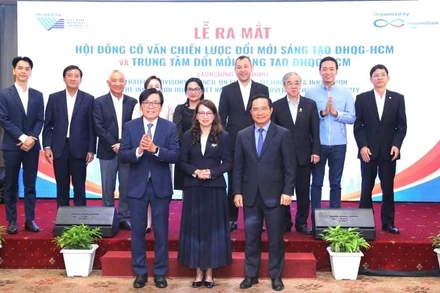 Đại học Quốc gia Thành phố Hồ Chí Minh ra mắt Hội đồng Cố vấn chiến lược Đổi mới sáng tạo dưới sự chứng kiến của đồng chí Nguyễn Văn Được, Chủ tịch Ủy ban nhân dân Thành phố Hồ Chí Minh.
