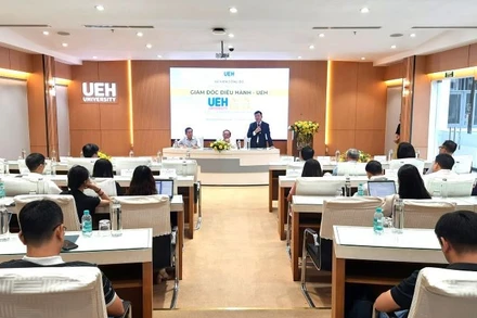 Quang cảnh buổi ra mắt Chương trình Giám đốc điều hành-UEH.