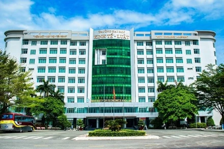 Tòa nhà điều hành và học tập Trường đại học Kinh tế-Luật, Đại học quốc gia Thành phố Hồ Chí Minh.
