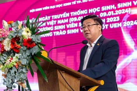 Giáo sư, Tiến sĩ Nguyễn Khắc Quốc Bảo. (Ảnh UEH)