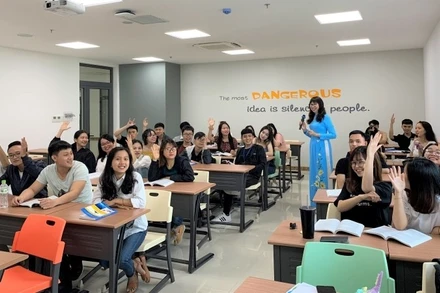 Sinh viên UEH trong giờ học.