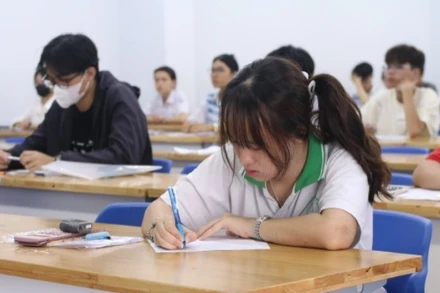 Thí sinh tham gia kỳ thi đánh giá năng lực đợt 2 năm 2025.