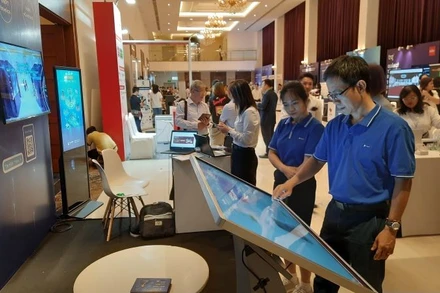 Trưng bày các giải pháp chuyển đổi số nhân Ngày Chuyển đổi số Quốc gia được tổ chức tại Thành phố Hồ Chí Minh.