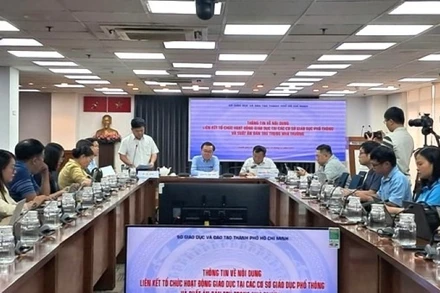 Quang cảnh buổi họp báo.