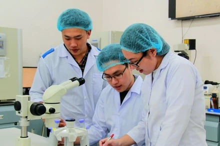 Hoạt động nghiên cứu khoa học tại Đại học quốc gia Thành phố Hồ Chí Minh.