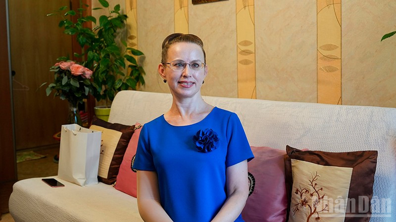Nhà Việt Nam học người Nga Daria Mishukova. (Ảnh: XUÂN HƯNG)