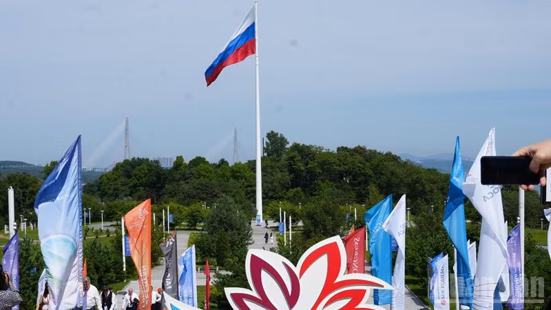 Diễn đàn Kinh tế phương Đông lần thứ 10 được tổ chức từ ngày 3 đến 6/9 trong khuôn viên Trường đại học Tổng hợp Liên bang Viễn Đông tại Vladivostok. (Ảnh: XUÂN HƯNG)