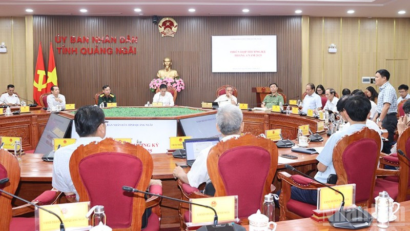 15 đồng chí được Ban Thường vụ Tỉnh ủy Quảng Ngãi giới thiệu chỉ định giữ chức danh Ủy viên Ủy ban nhân dân tỉnh Quảng Ngãi nhiệm kỳ 2021-2026.