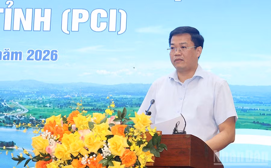 Chủ tịch Ủy ban nhân dân tỉnh Quảng Ngãi Nguyễn Đức Tâm phát biểu kết luận hội nghị.