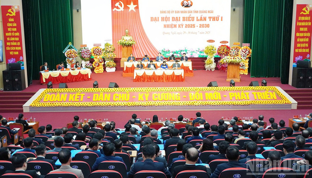 Quang cảnh Đại hội đại biểu Đảng bộ Ủy ban nhân dân tỉnh Quảng Ngãi lần thứ nhất, nhiệm kỳ 2025-2030. ndo_br_gen-h-12.jpg