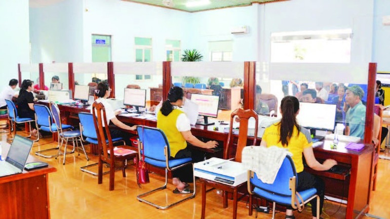 Tỉnh Gia Lai đang rà soát trang thiết bị làm việc tại Trung tâm Phục vụ hành chính công cấp xã. tay-nguyen-8-8-18h50-3427-7232.jpg