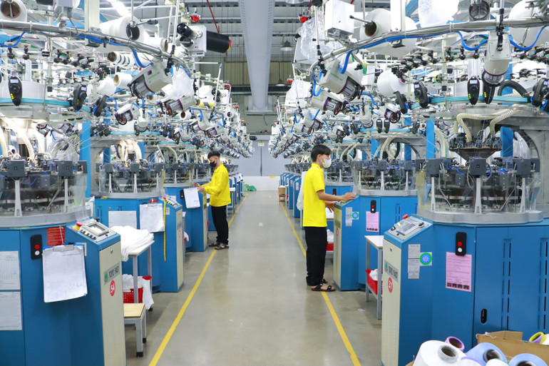 Dây chuyền sản xuất hiện đại của Công ty TNHH dệt kim Bangjie Việt Nam, khu công nghiệp dệt may Phố Nối, tỉnh Hưng Yên. day-chuyen-san-xuat-hien-dai-cua-cong-ty-tnhh-det-kim-bangjie-viet-nam-kcn-det-may-pho-noi.jpg