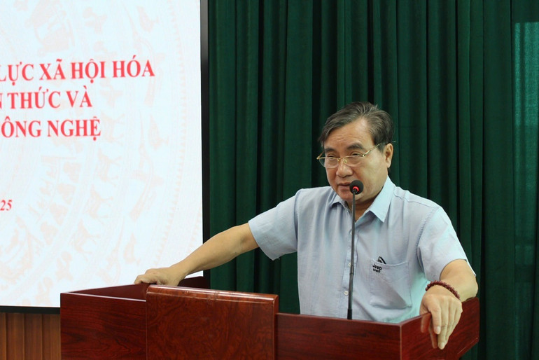 Es sprach Dr. Pham Quang Thao. anh-hoi-thao-15-10-2.jpg