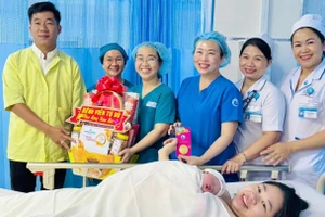 Bệnh viện Từ Dũ chào đón những công dân nhí đầu tiên trong thời khắc giao thừa. (Ảnh: Bệnh viện cung cấp)