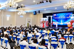 Quang cảnh lễ vinh danh. 