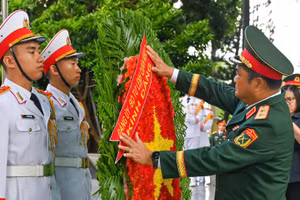 Quang cảnh lễ công bố thành lập Tiểu đoàn Phương tiện không người lái thuộc Quân khu 7. 