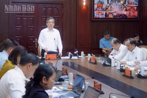 Đồng chí Nguyễn Phước Lộc, Ủy viên Trung ương Đảng, Phó Bí thư Thành ủy Thành phố Hồ Chí Minh, Chủ tịch Ủy ban Mặt trận Tổ quốc Thành phố phát biểu chỉ đạo.
