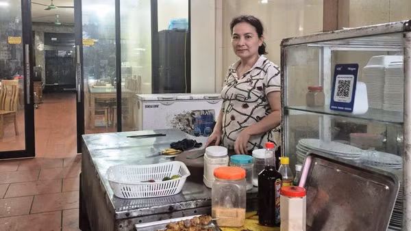 Chị Phượng, 1 trong 4 cơ sở kinh doanh thịt chó, mèo tại Hà Nội có ý định dừng hoạt động sau khi được tập huấn chuyển đổi sinh kế.